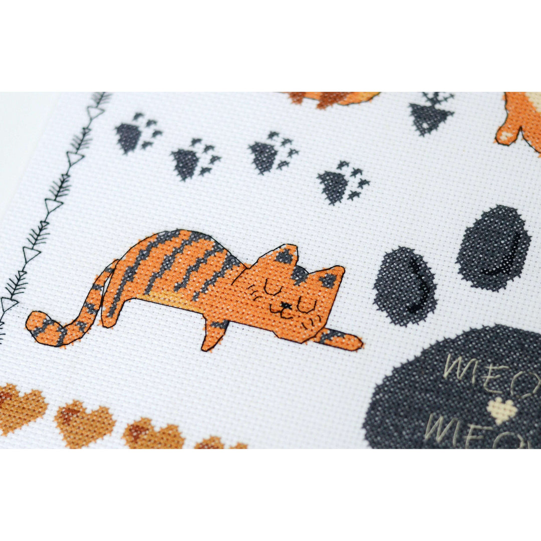 Cross-stitch kit - Meow-meow AH-281