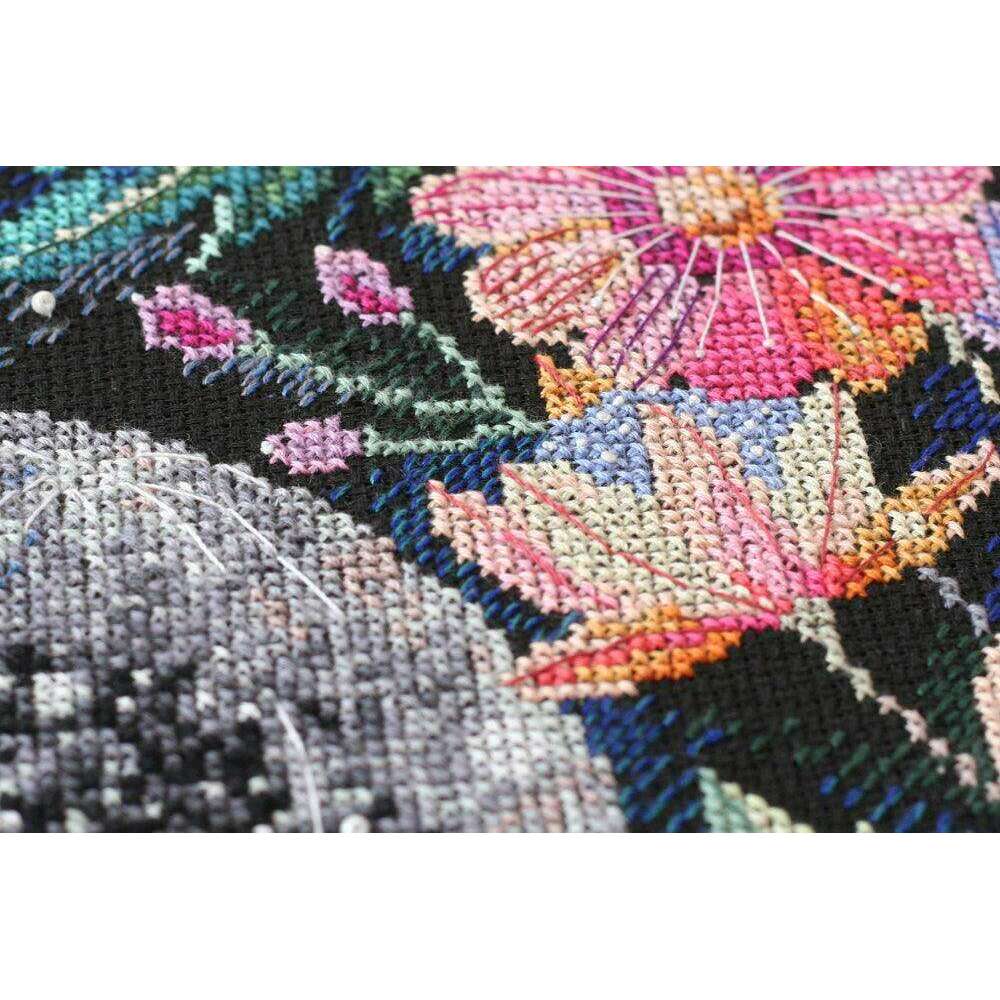 Cross-stitch kit Moon secrets AH-065
