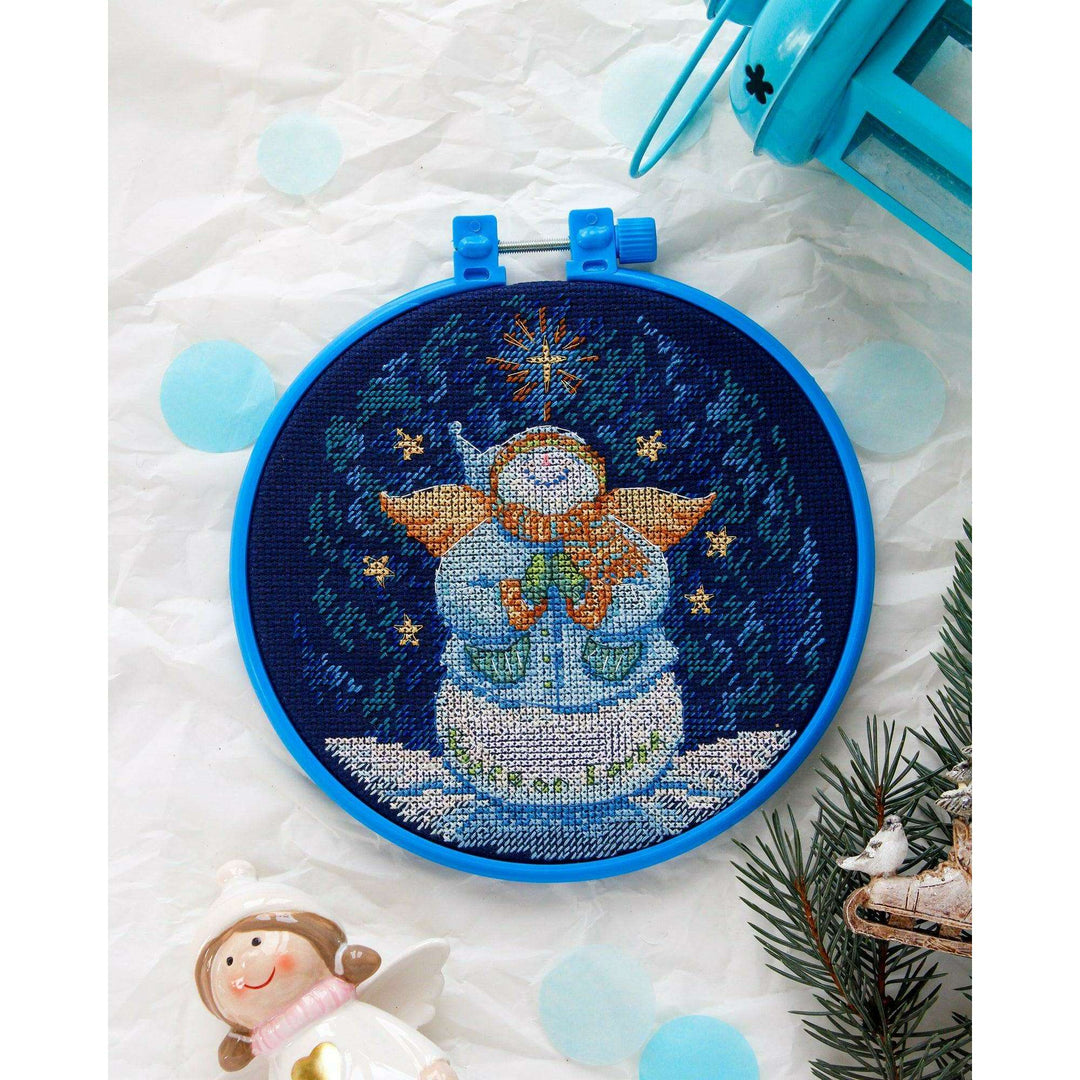 Cross stitch kit Peace on Earth AHM-032