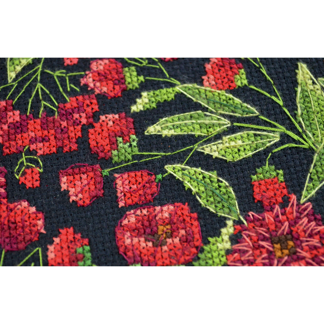 Cross-stitch kits - Flower dance AHM-079