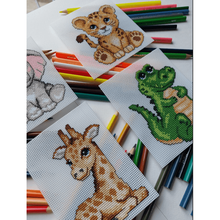 "Cute Animals" 121CS Counted Cross-Stitch Kit