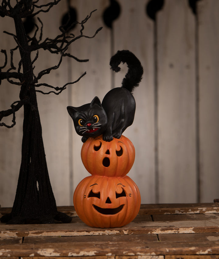 Small Pumpkin Stack Black Cat by Bethany Lowe Designs, image 2