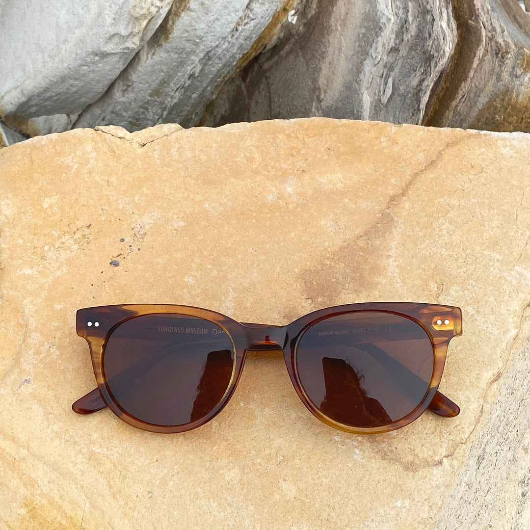 Round Hipster Sunglass with Polarized Lens - Darcy