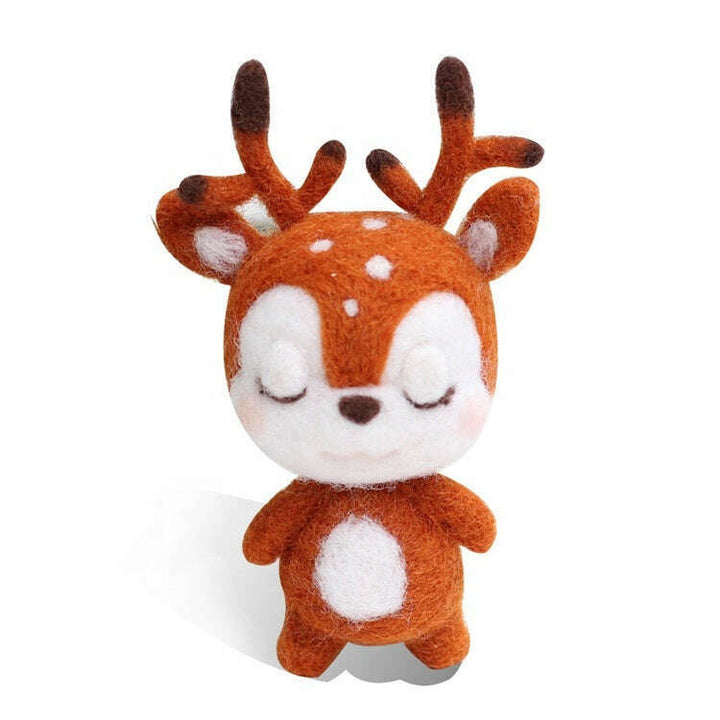 Deer Needle Felting Kit. Wizardi DIY Wool Craft Kit F07N8-W2