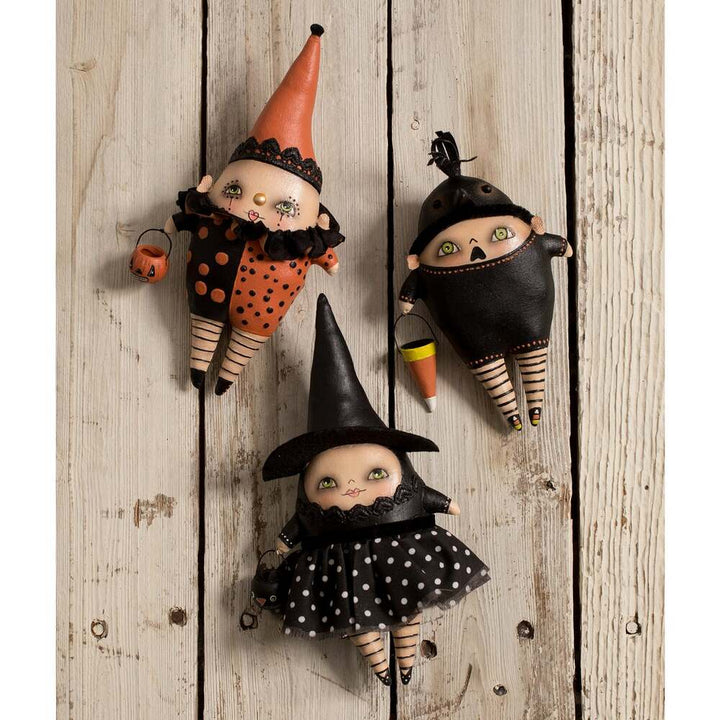 Delighted Desdemona Witch Ornament by Bethany Lowe Designs 2