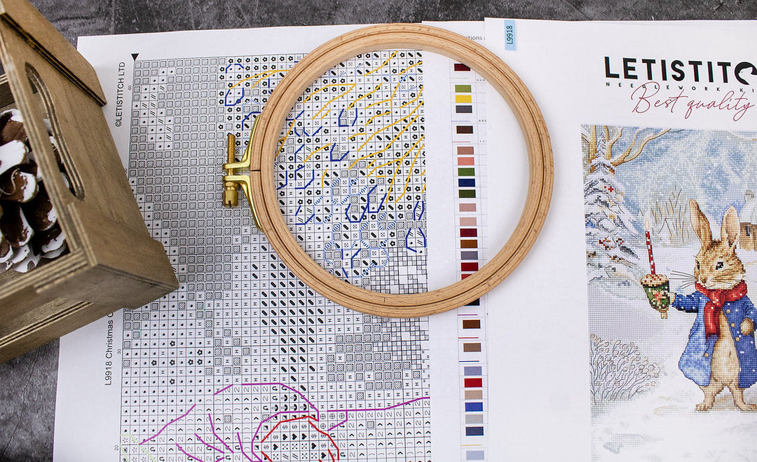 Christmas Caroling L9918 Counted Cross Stitch Kit