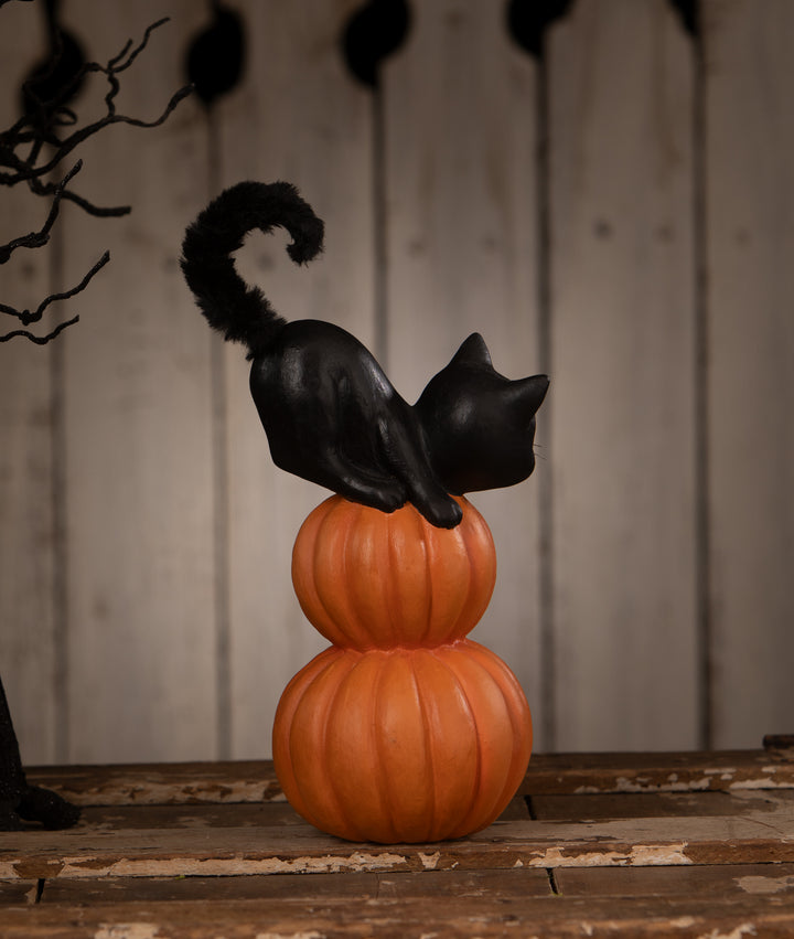 Small Pumpkin Stack Black Cat by Bethany Lowe Designs, image 4