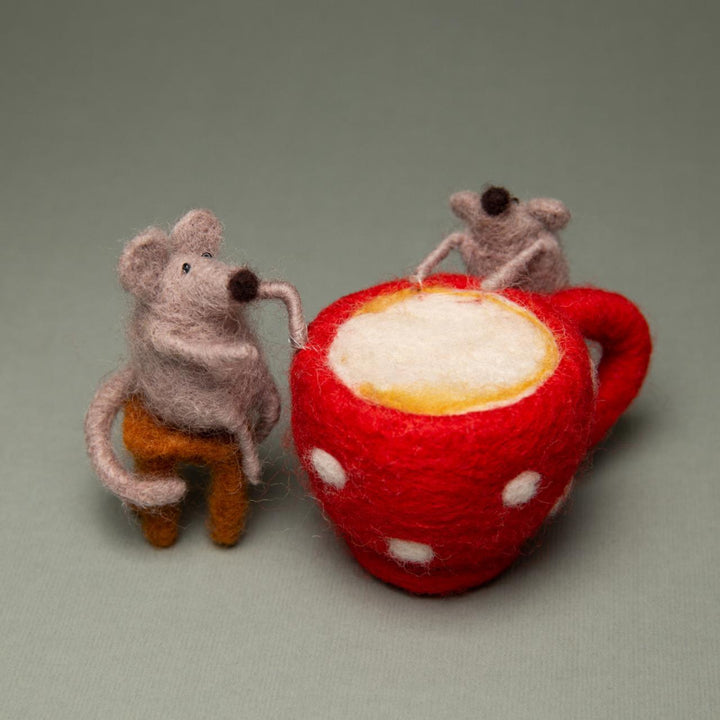 Felting kit Latte for two V-139C