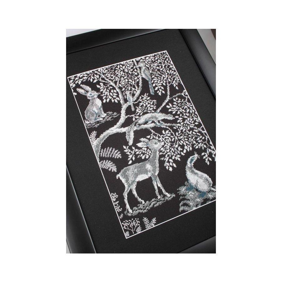 Forest laces M613 Counted Cross Stitch Kit