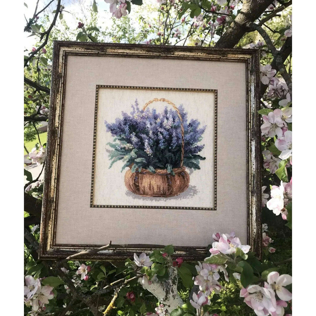 French Lavender R1404 Counted Cross Stitch Kit
