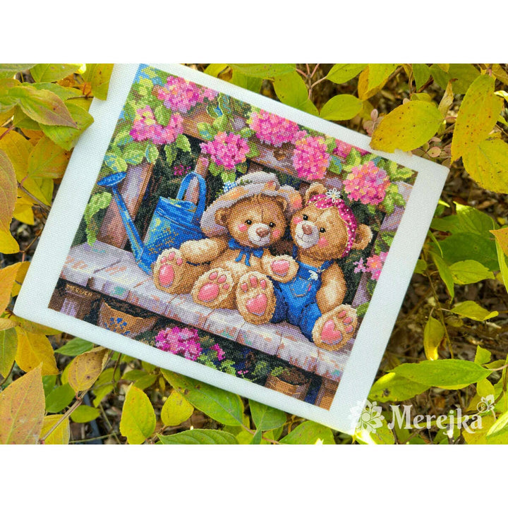 Garden Friends K-265 Counted Cross-Stitch Kit