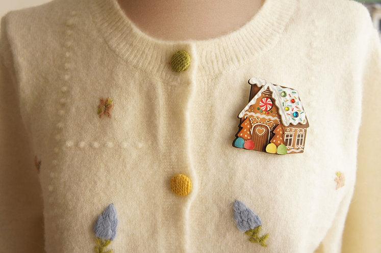 Gingerbread House Brooch by LaliBlue - Quirks!