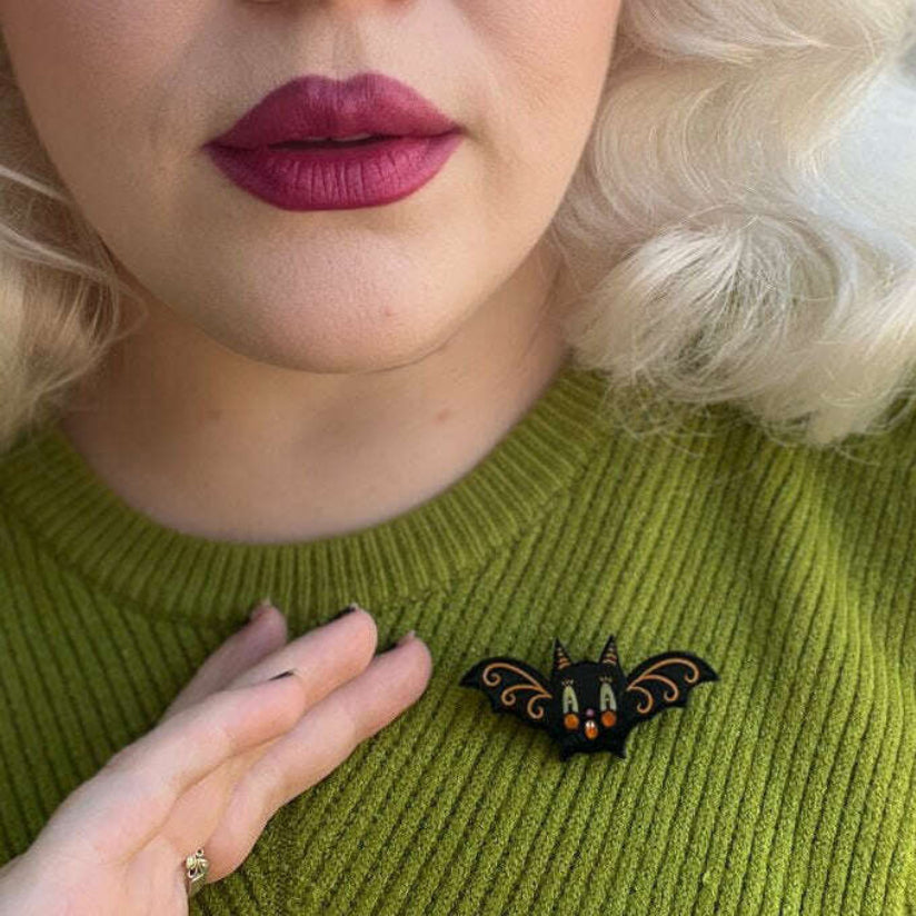 gothic-glam-bat-brooch-johanna-parker-x-lipstick-chrome