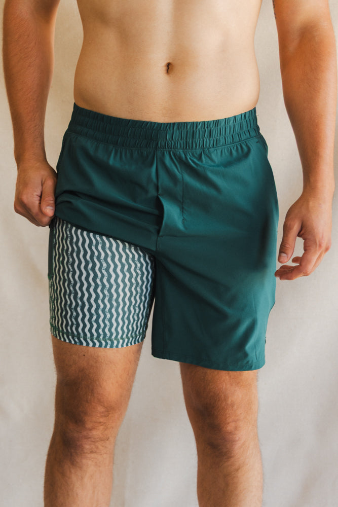 The Green Way | Green Deck Stripe Ball Hammock® 7 Inch Athletic Shorts