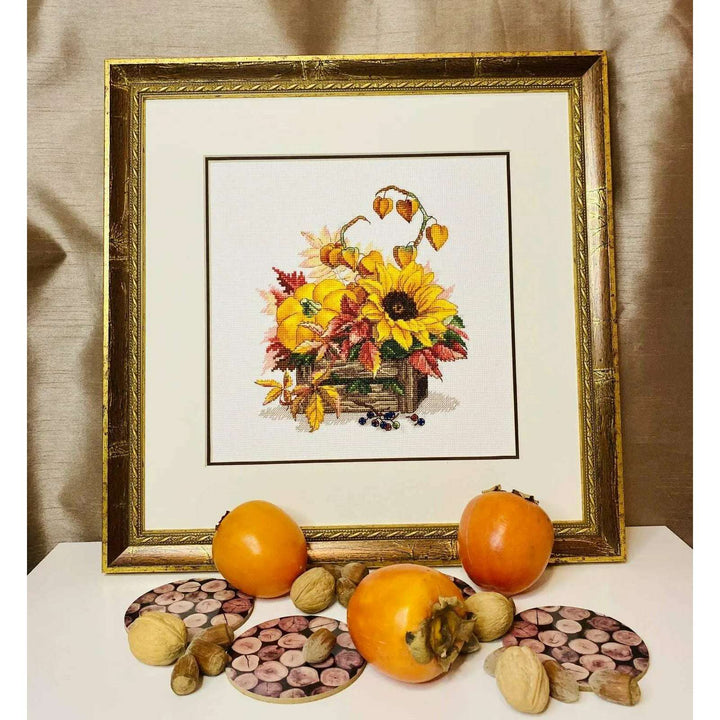 Hello Autumn R2006 Counted Cross Stitch Kit