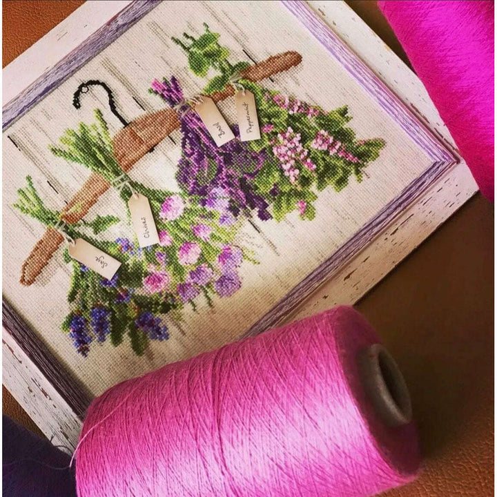 Herbs R1717 Counted Cross Stitch Kit