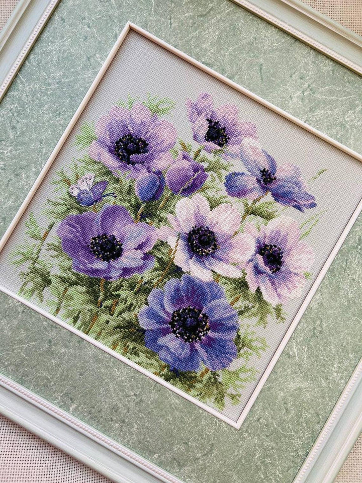 Purple Anemones R2176 Counted Cross Stitch Kit