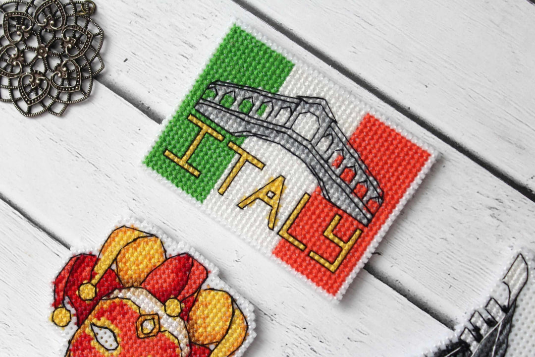Italy Magnets P-309 / SR-309 Plastic Canvas Counted Cross Stitch Kit