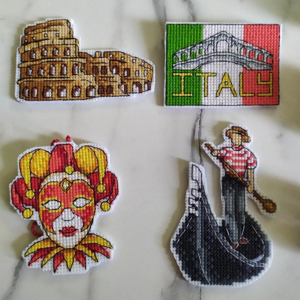 Italy Magnets P-309 / SR-309 Plastic Canvas Counted Cross Stitch Kit
