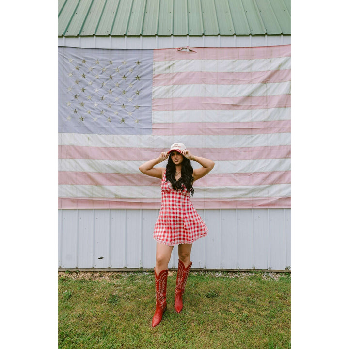Kiss me I'm American - Red Vintage Trucker Hat