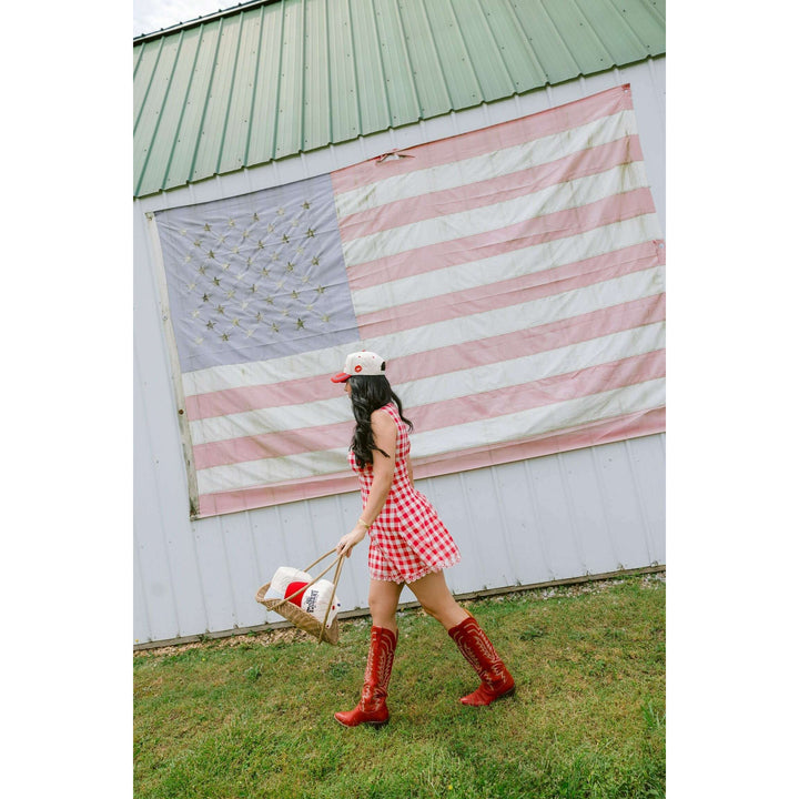 Kiss me I'm American - Red Vintage Trucker Hat