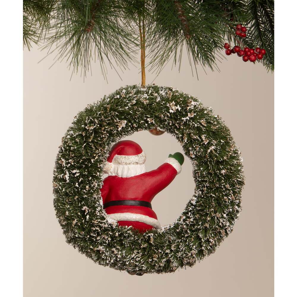 Kitschmas Santa in Wreath by Bethany Lowe Designs 1