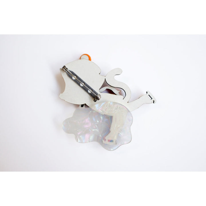 Kitten Skating on Ice Brooch by Laliblue 4