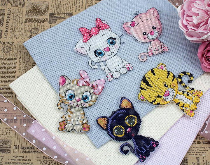 Kittens JK033L Counted Cross-Stitch Kit