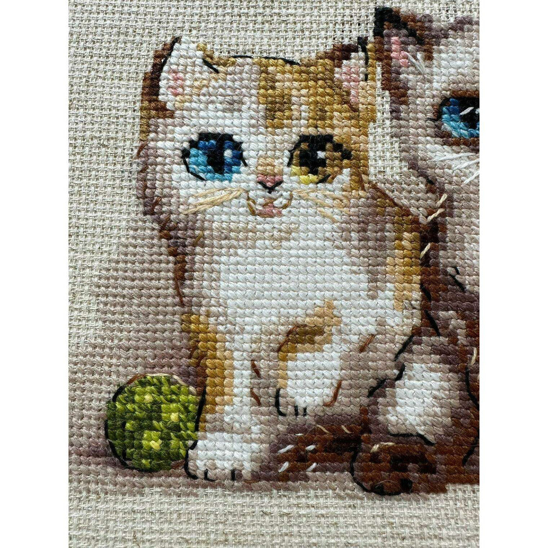 Kittens R2180 Counted Cross Stitch Kit