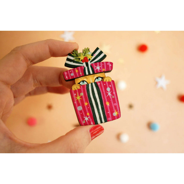 Hearts Vending Brooch by Laliblue