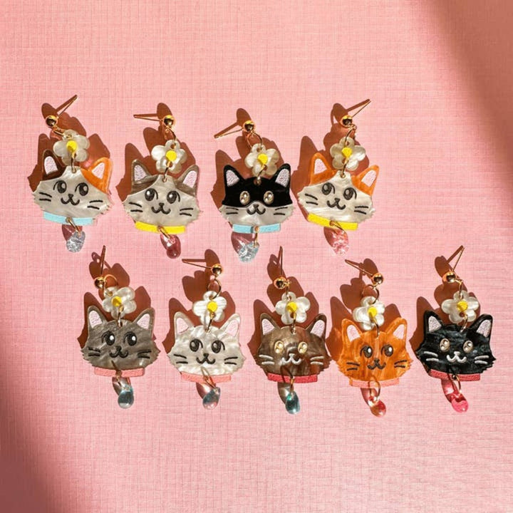 Little Daisy Cat Dangle 