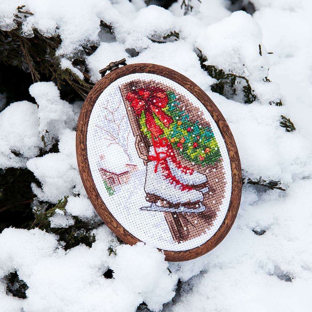 M-503C Counted cross stitch kit series "Preparing for the Holidays"