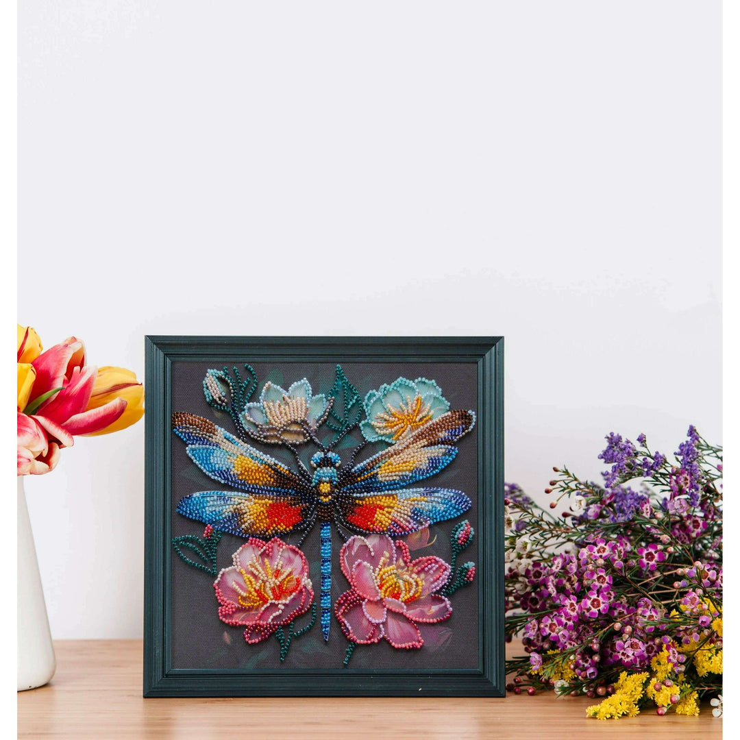 Mid-sized bead embroidery kit - Flickering wings AMB-106