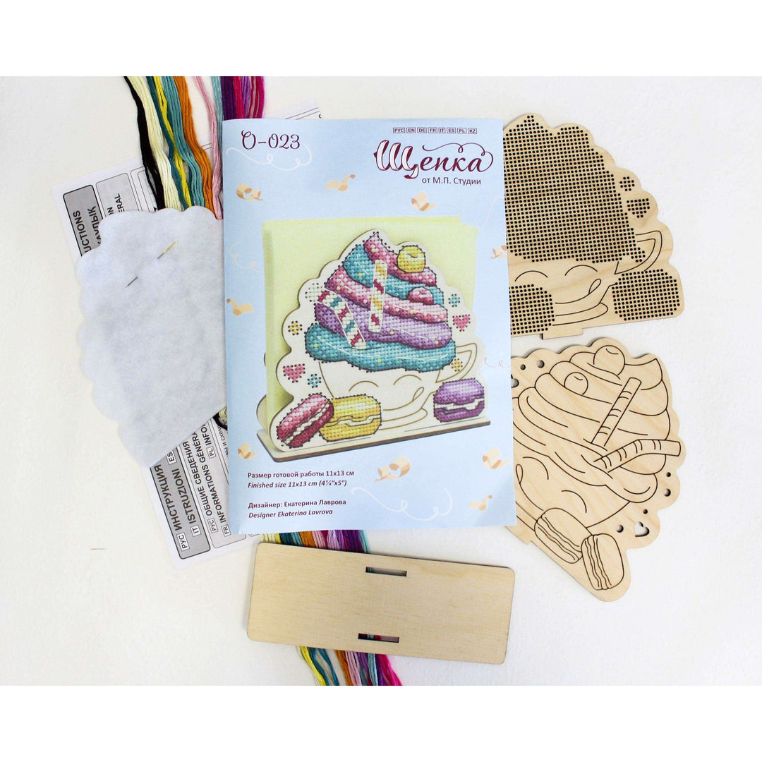 Napkin Holder Cake O-023 Counted Cross Stitch Kit on Plywood