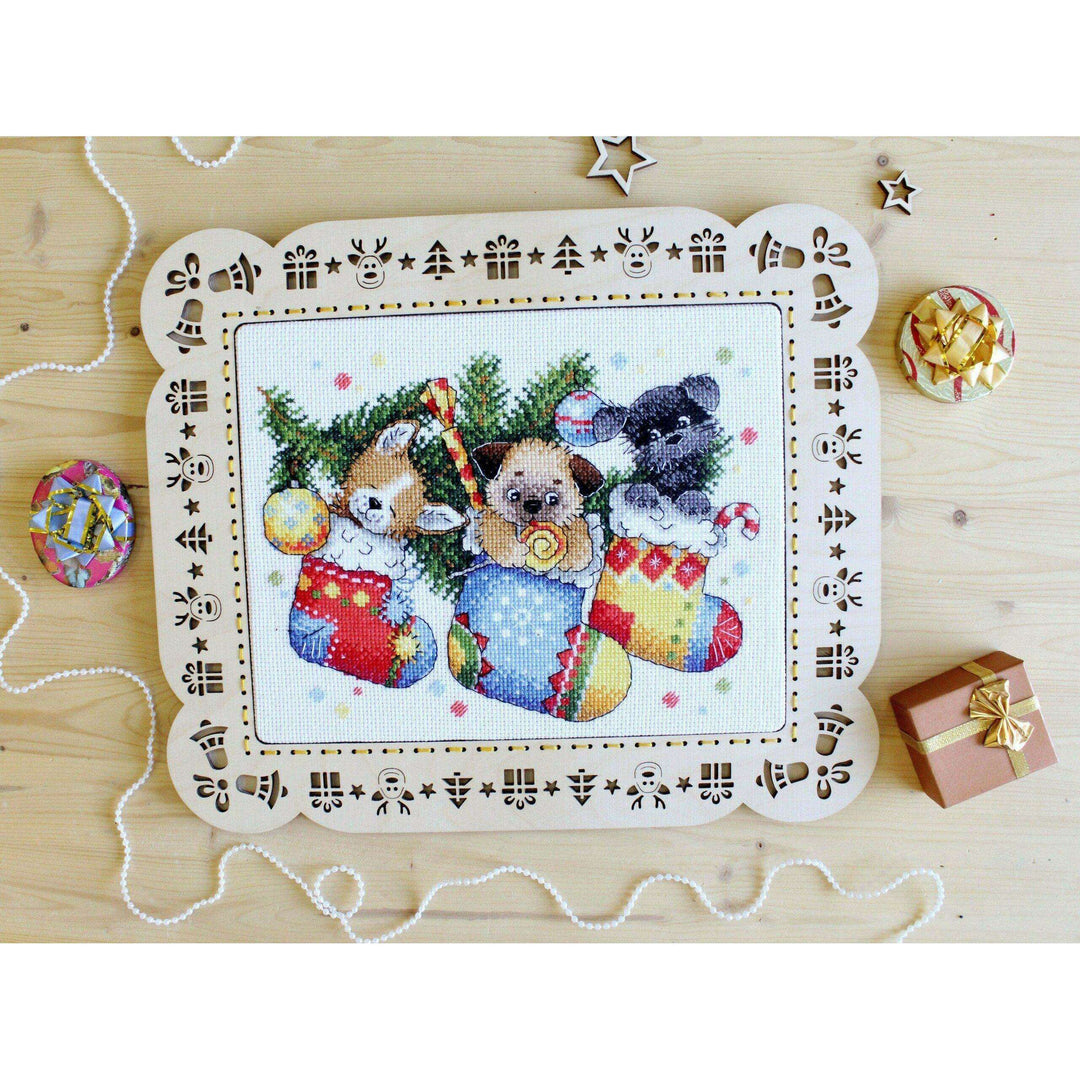 New Year Surprise SM-566  Counted Cross Stitch Kit
