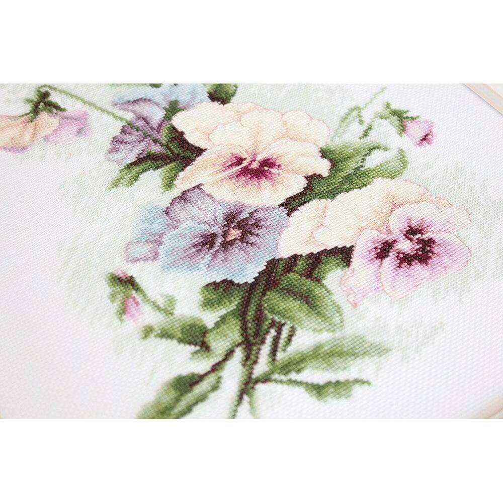 Pansies B2231L Counted Cross-Stitch Kit