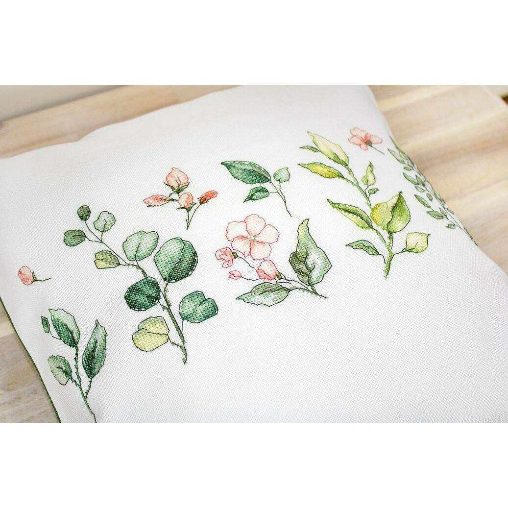 Pillow PB201L Counted Cross-Stitch Kit