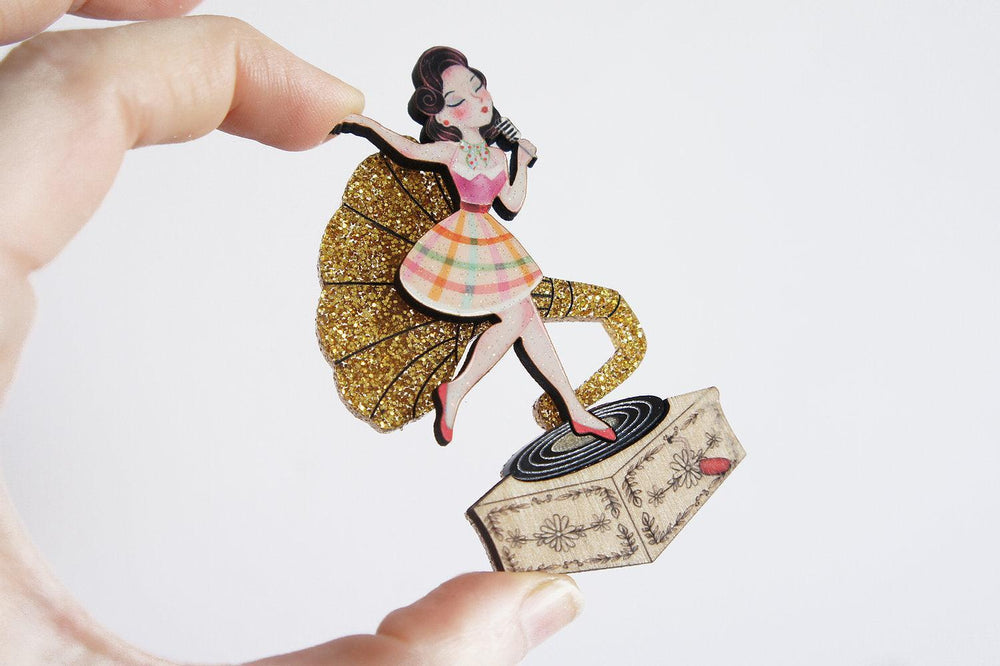 Pin Up Singer Brooch by Laliblue - Quirks!