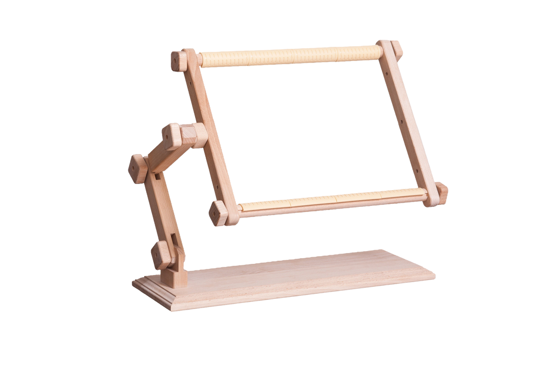 Table-type wooden embroidery stand Penguin 30х40 cm CSPI3040