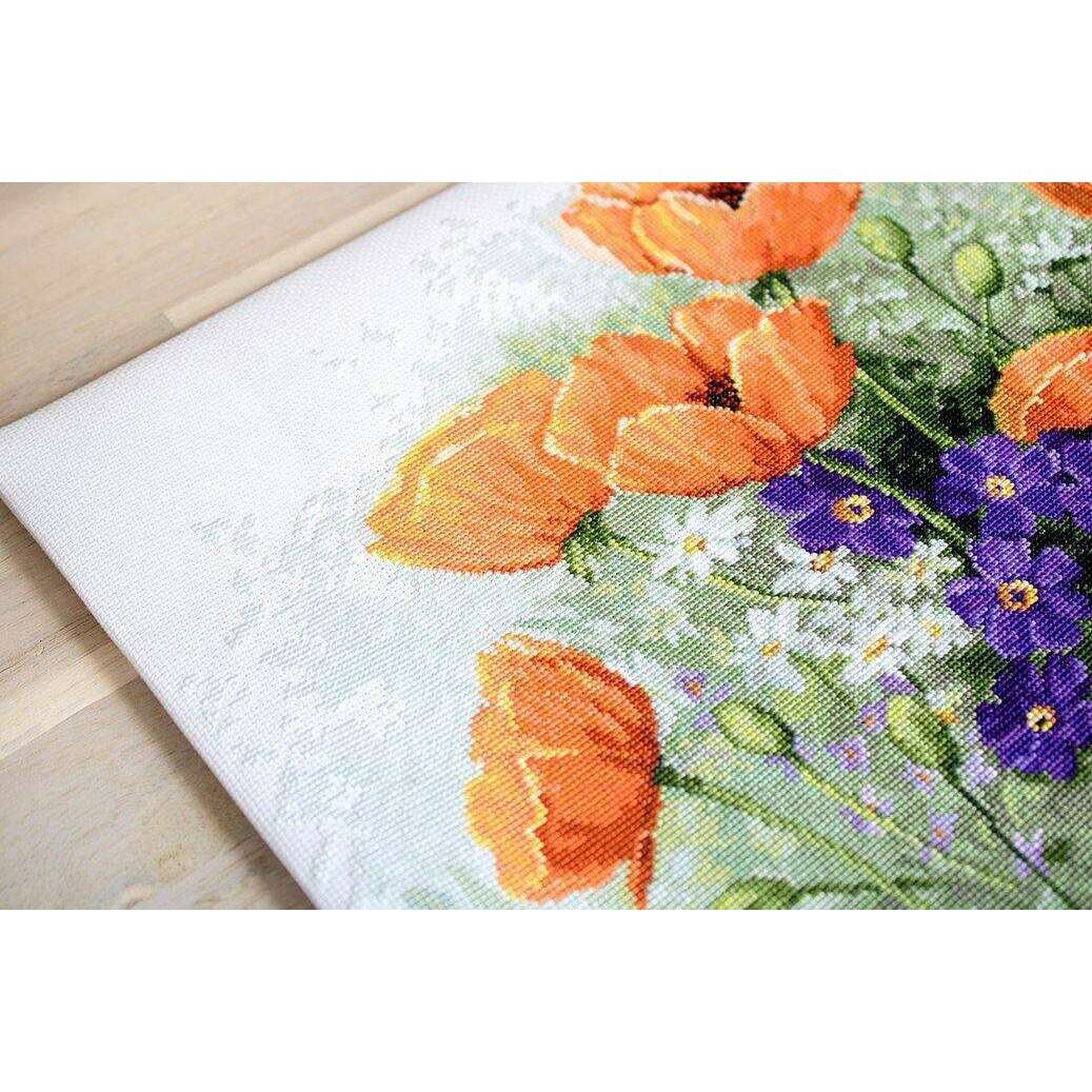 Poppies B2368L Counted Cross-Stitch Kit