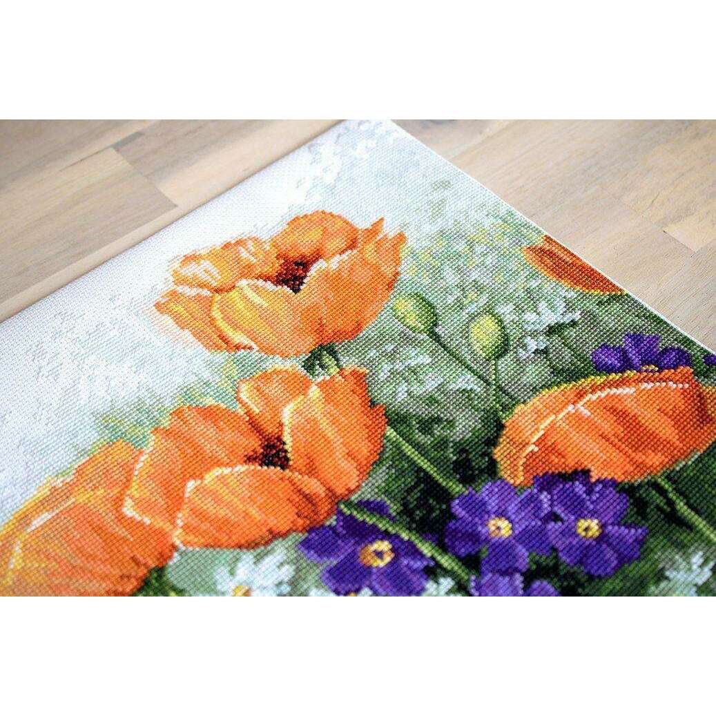 Poppies B2368L Counted Cross-Stitch Kit