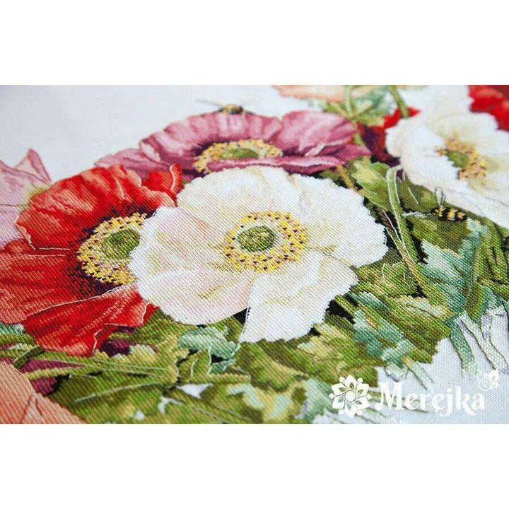 Poppies K-33 Counted Cross-Stitch Kit