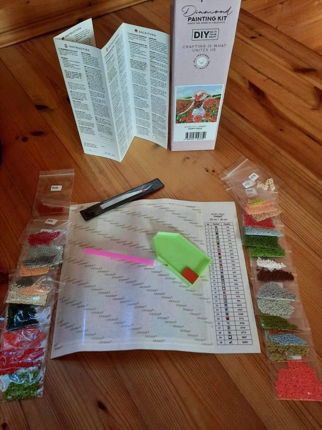 Poppy Field CS2627 7.9 x 7.9 inches Crafting Spark Diamond Painting Kit