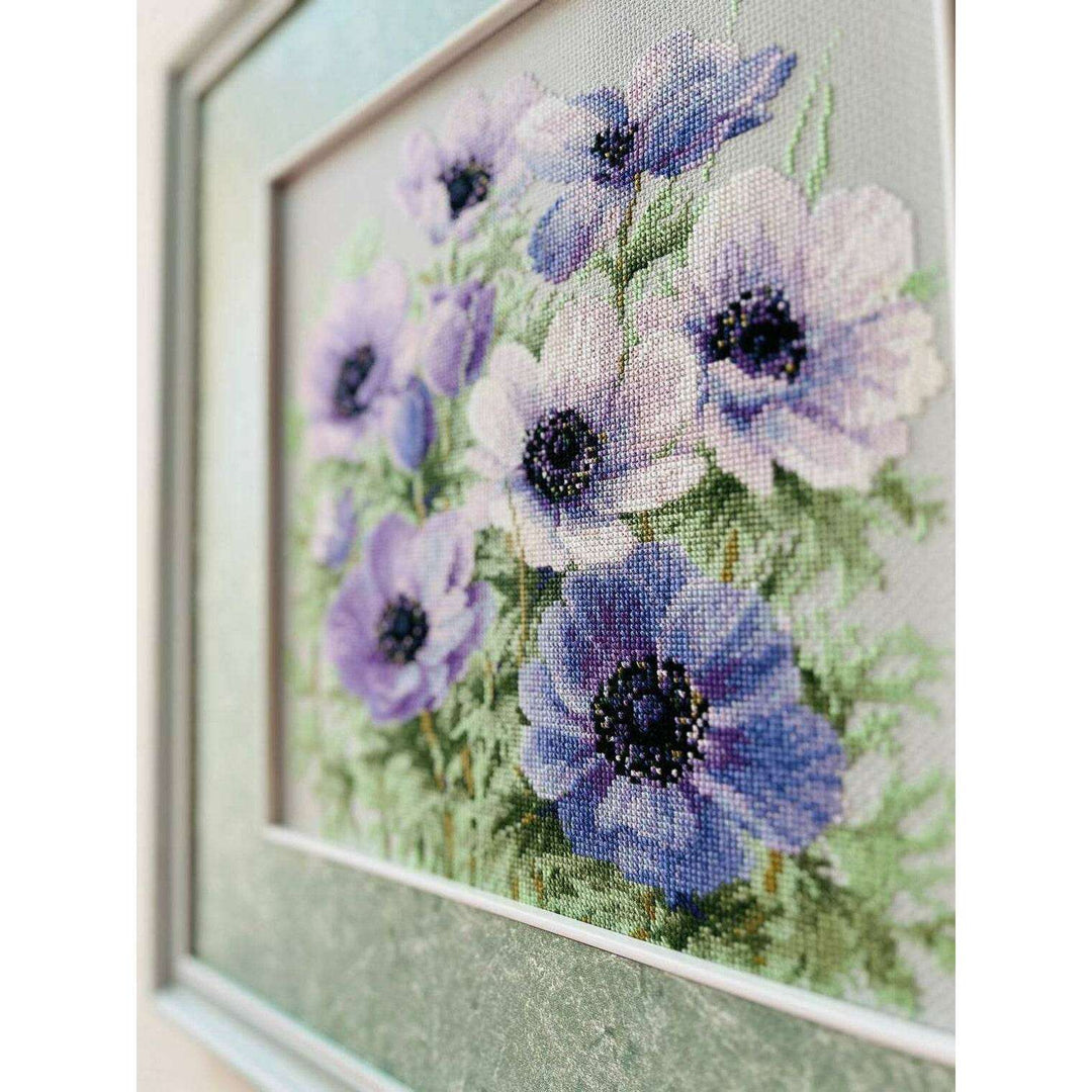 Purple Anemones R2176 Counted Cross Stitch Kit