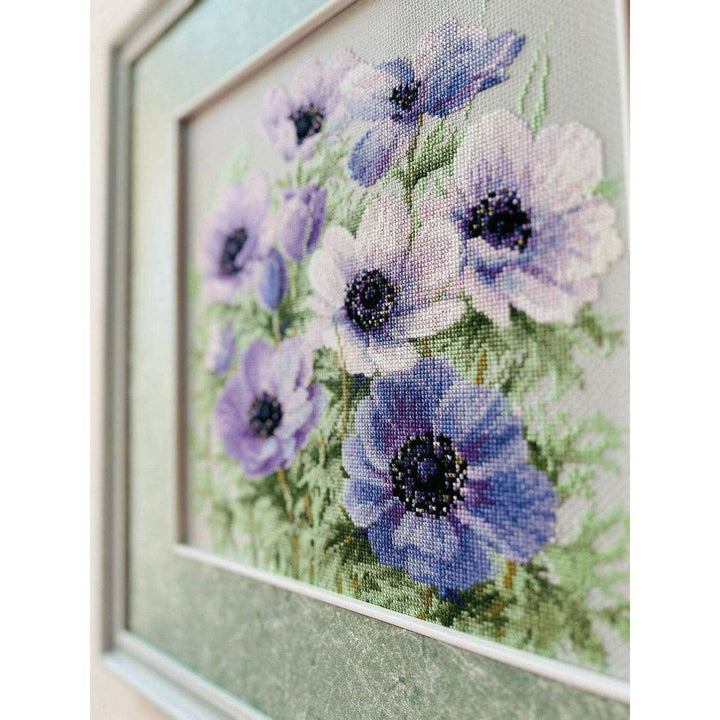Purple Anemones R2176 Counted Cross Stitch Kit