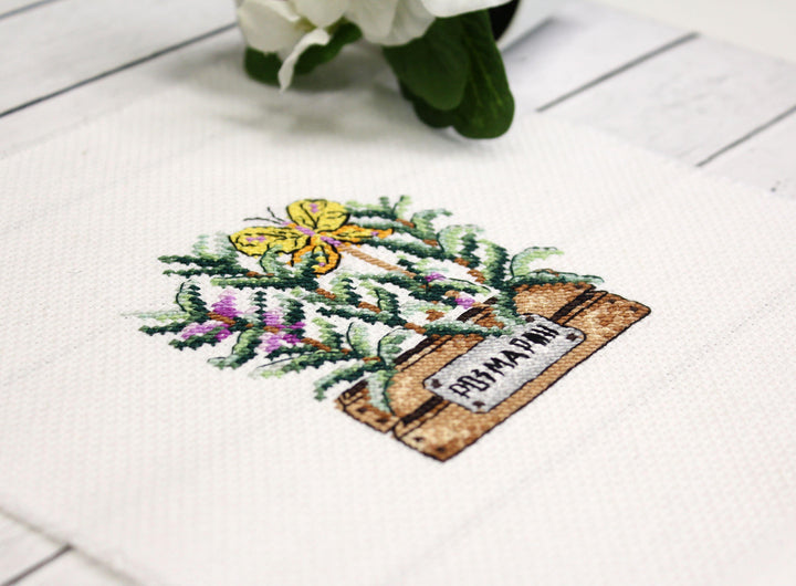 Rosemary SM-639 Counted Cross Stitch Kit