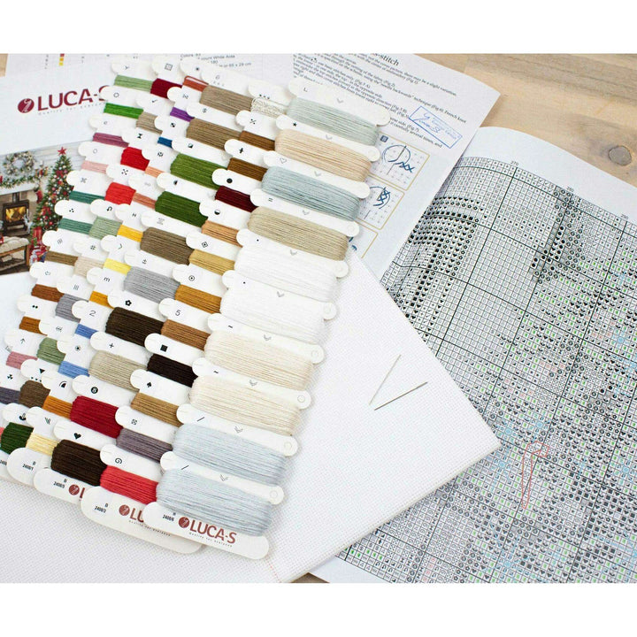 Santa interior B2408L Counted Cross-Stitch Kit
