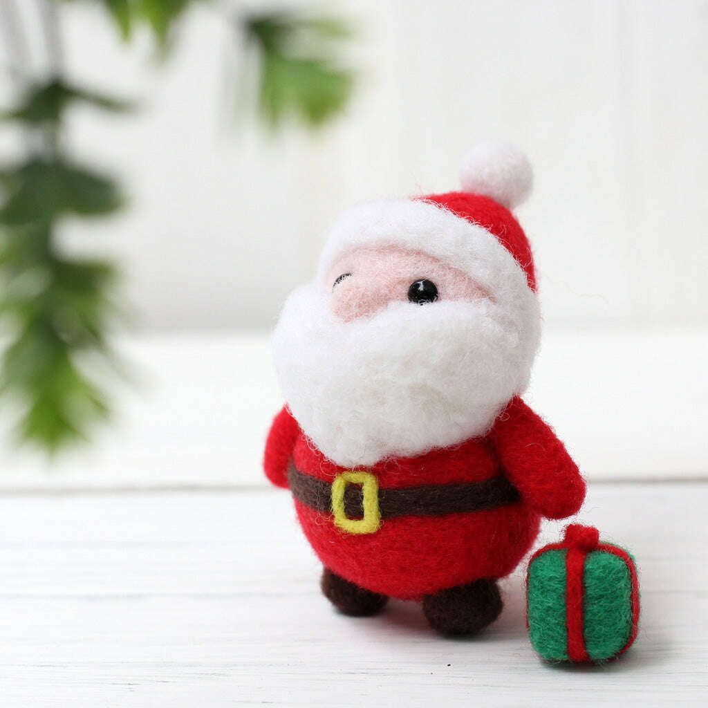 Santa Needle Felting Kit. Wizardi DIY Wool Craft Kit F07N8-W11