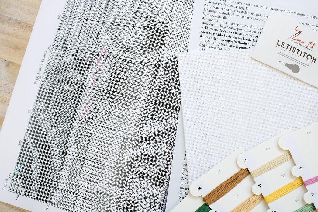 Santa's Express B2397L Counted Cross-Stitch Kit