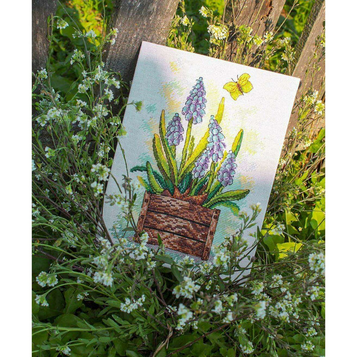 Sapphire Flower SM-206 Counted Cross Stitch Kit